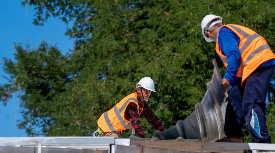 Expert top industrial roofings services in McIntire, IA